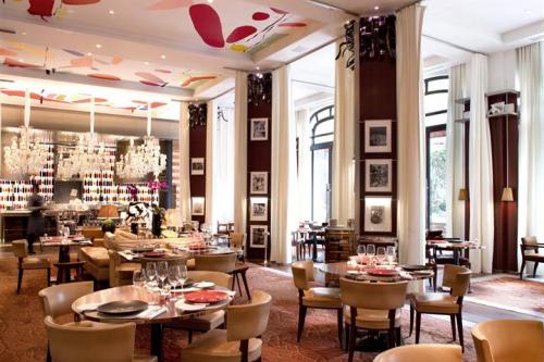 Le Royal Monceau Raffles Parisレストランイメージ2 (c)Raffles Hotels & Resorts
