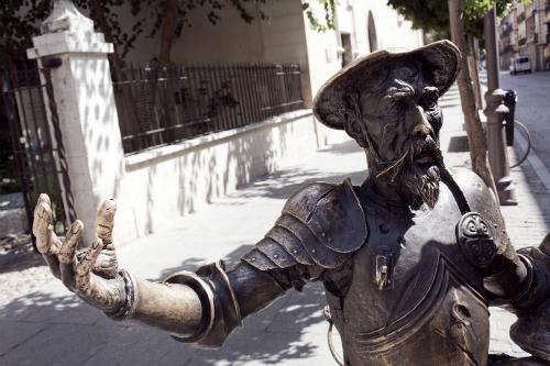 【マドリード】アルカラ・デ・エナーレス（イメージ）