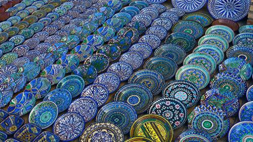 ウズベキスタンの民芸品/イメージ
