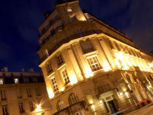 Grand Hotel du Palais Royal　外観 (C)MIKI TRAVEL