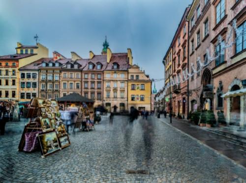 【ワルシャワ】画像提供：ポーランド政府観光局（https://www.poland.travel/ja）