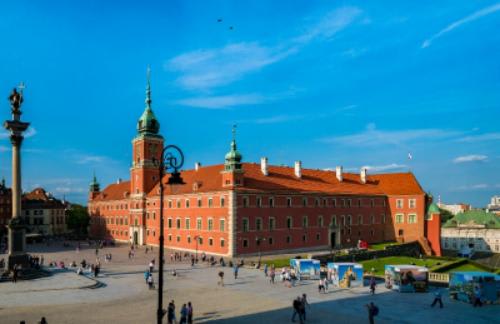 【ワルシャワ】世界遺産の旧市街/画像提供：ポーランド政府観光局（https://www.poland.travel/ja）