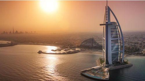 1泊からの分泊アレンジもおすすめ！《Burj Al Arab》外観/イメージ