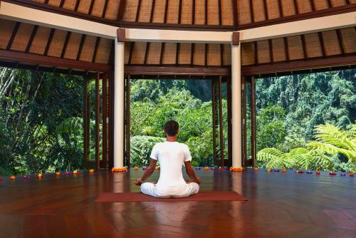 【バグースジャティ】毎日のヨガレッスンに無料で参加できます（イメージ）