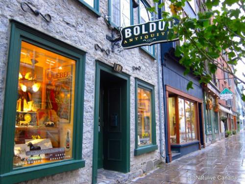 *オールドケベックの街並み