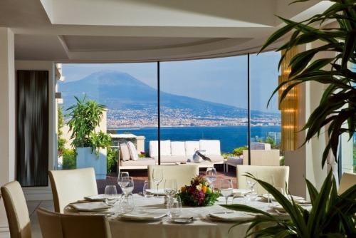 Grand Hotel Vesuvio Naples/レストラン(イメージ)(C)ホテルベッズグループ
