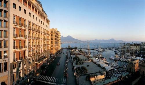Grand Hotel Vesuvio Naples/外観(イメージ)(C)ホテルベッズグループ