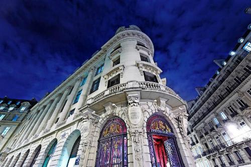 ホテルの変更アレンジが可能です。（要追加代金）例：Banke Hotel/イメージ （C）ホテルベッズ・グループ